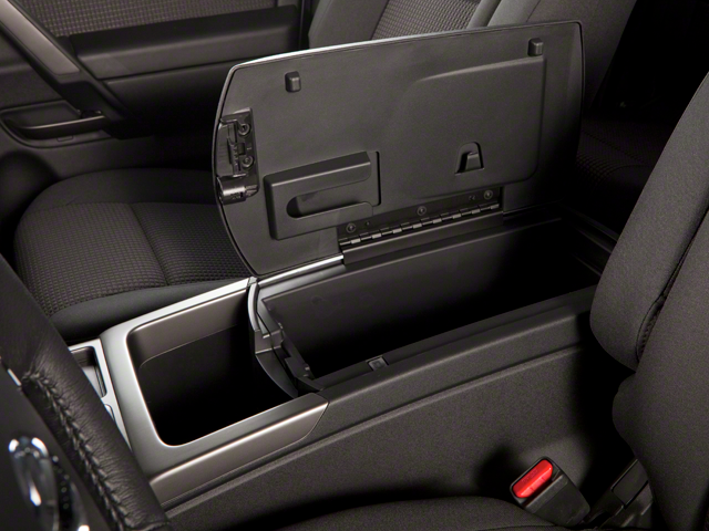 2012 Nissan Titan SV