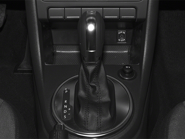 2014 Volkswagen Beetle 1.8T Entry