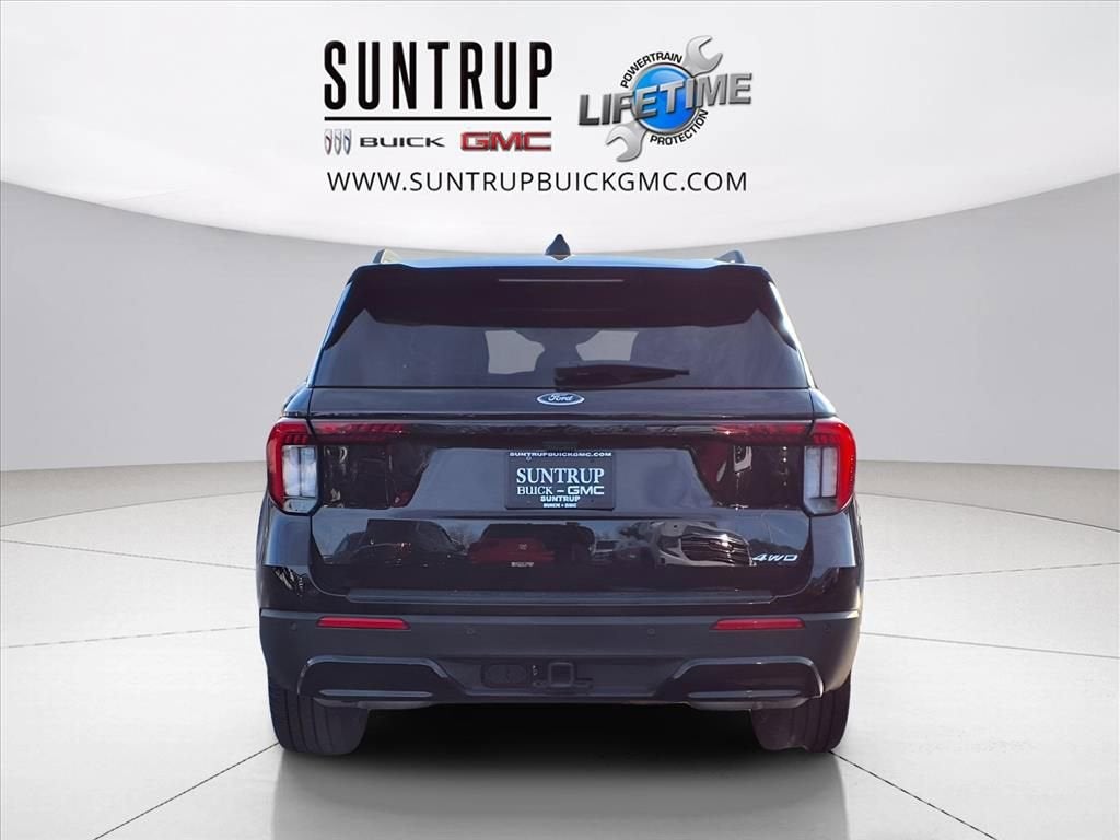 2025 Ford Explorer ST-Line