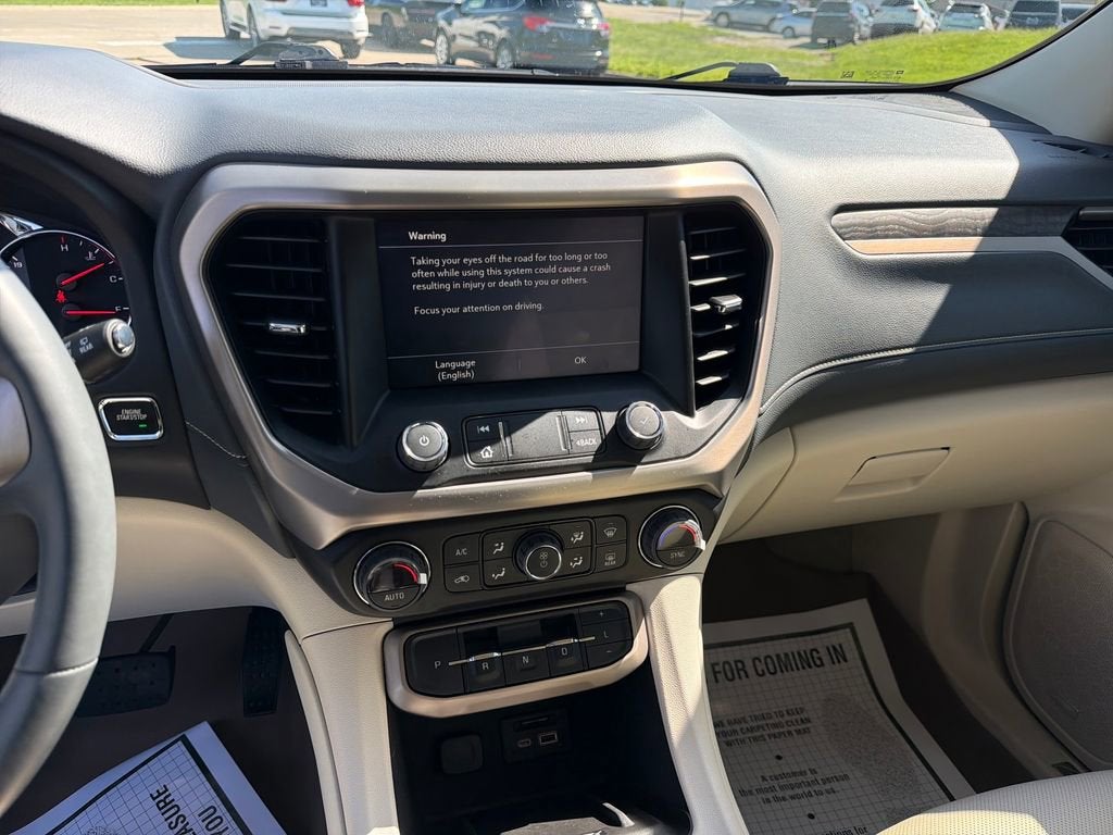 2023 GMC Acadia Denali