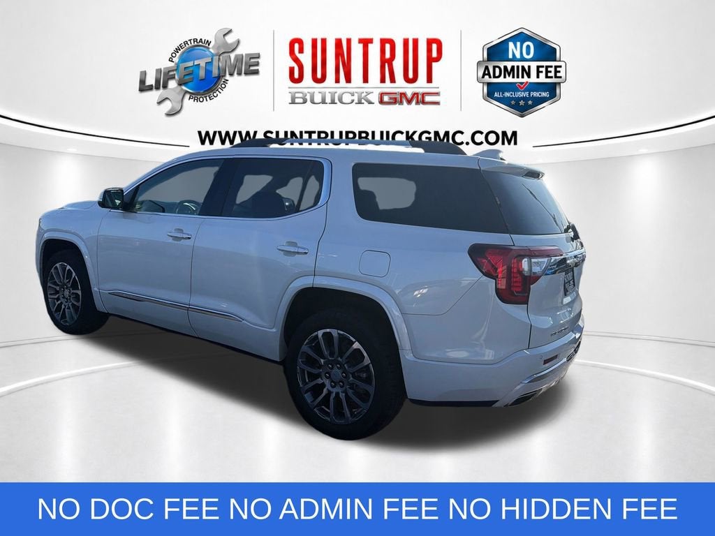 2023 GMC Acadia Denali