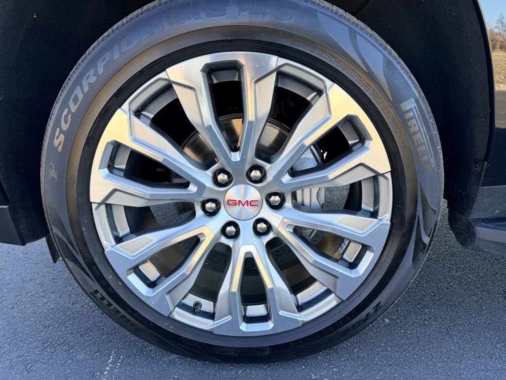 2022 GMC Yukon Denali