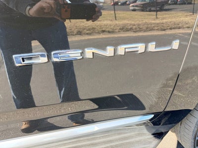 2022 GMC Yukon Denali
