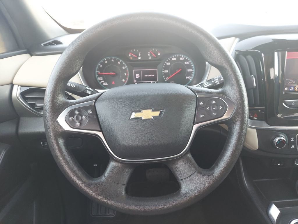 2022 Chevrolet Traverse LS