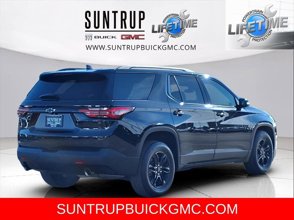 2023 Chevrolet Traverse LT Cloth