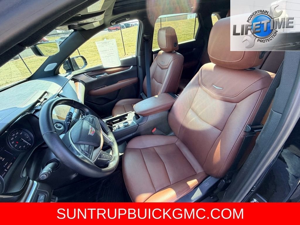 2022 Cadillac XT5 Sport