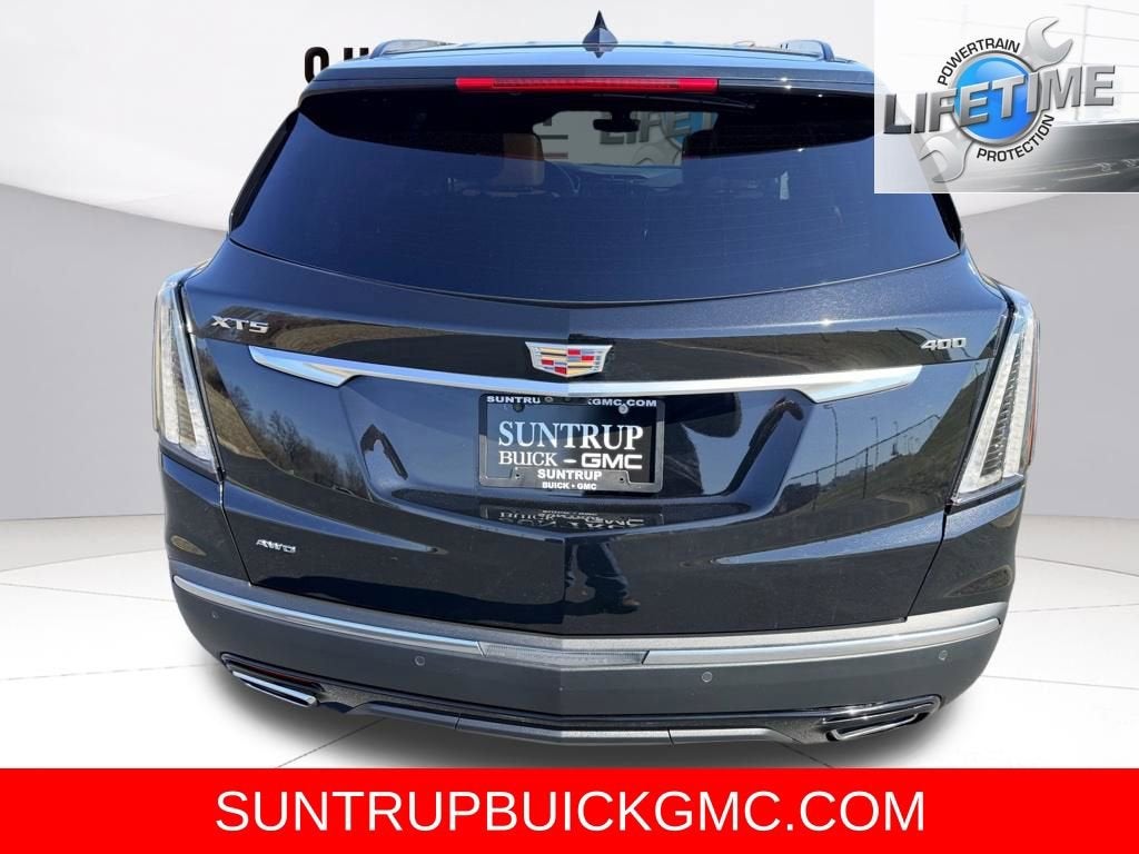 2022 Cadillac XT5 Sport