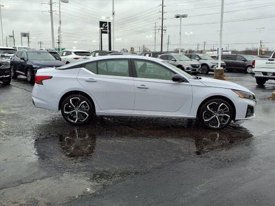 2025 Nissan Altima SR