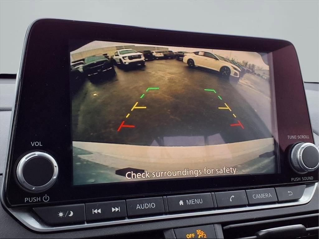 2025 Nissan Altima SR