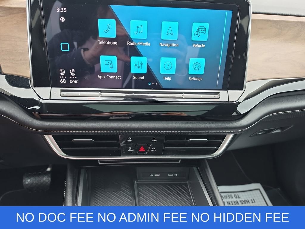 2024 Volkswagen Atlas 2.0T SE w/Technology
