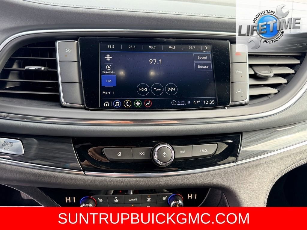 2024 Buick Enclave Essence