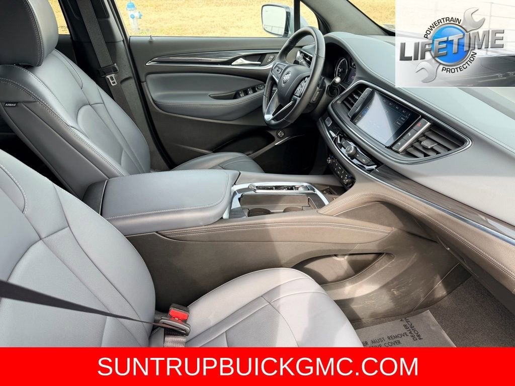 2024 Buick Enclave Essence