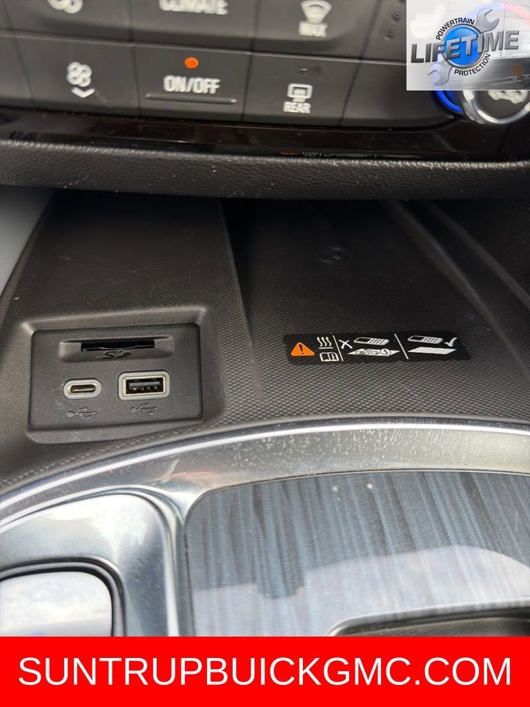 2024 Buick Enclave Essence