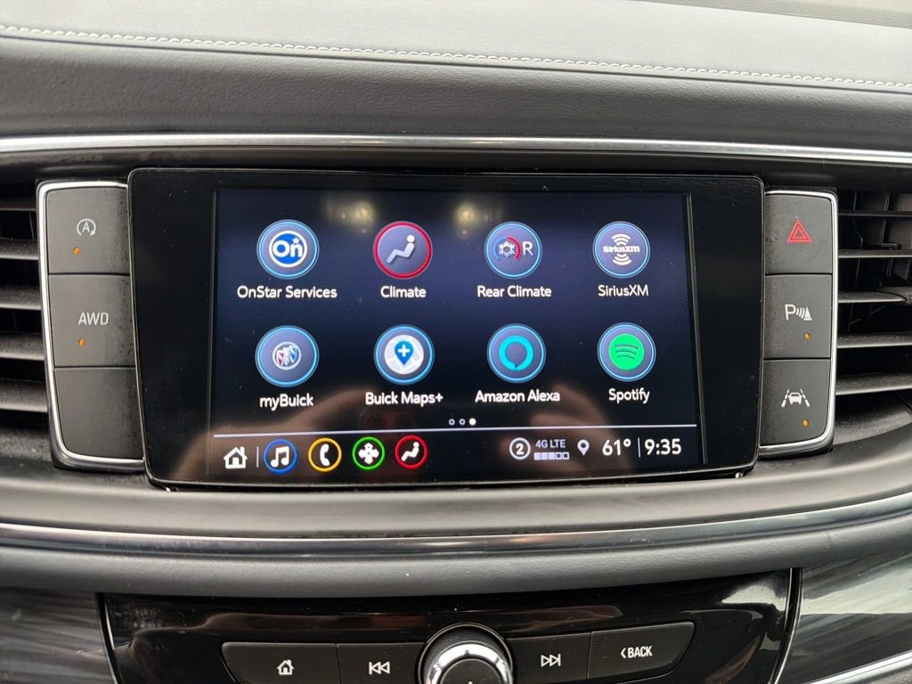 2024 Buick Enclave Essence