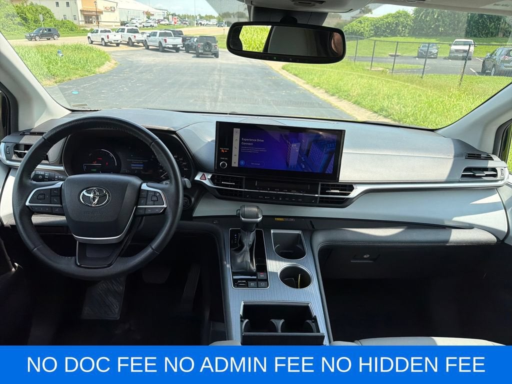 2025 Toyota Sienna XLE