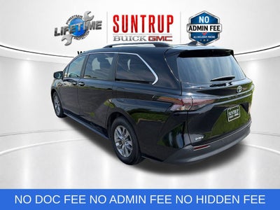 2025 Toyota Sienna XLE