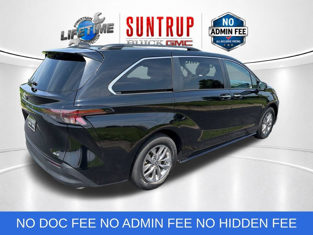 2025 Toyota Sienna XLE