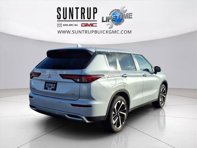 2024 Mitsubishi Outlander SE