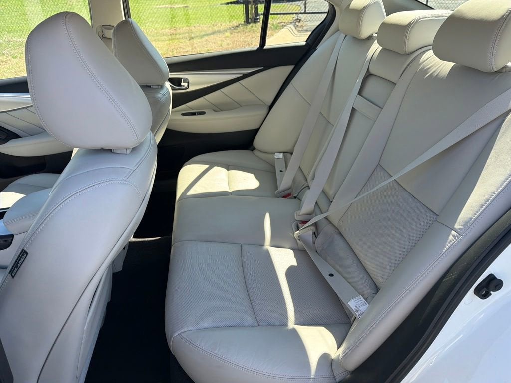 2023 INFINITI Q50 LUXE