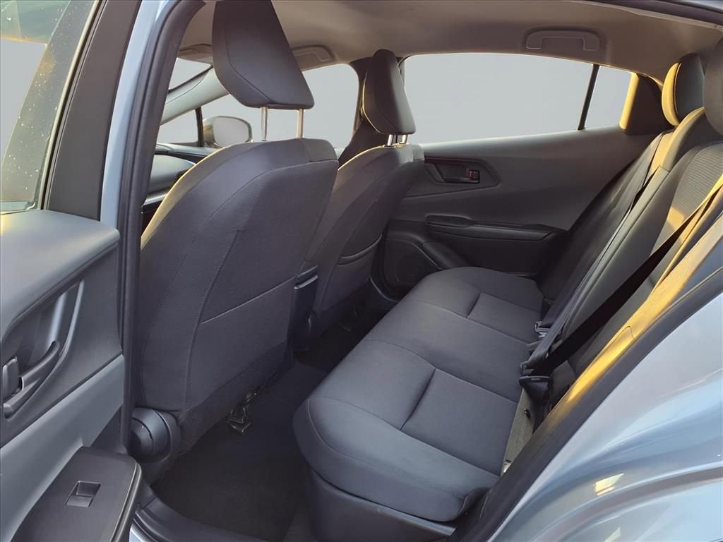 2025 Toyota Prius LE