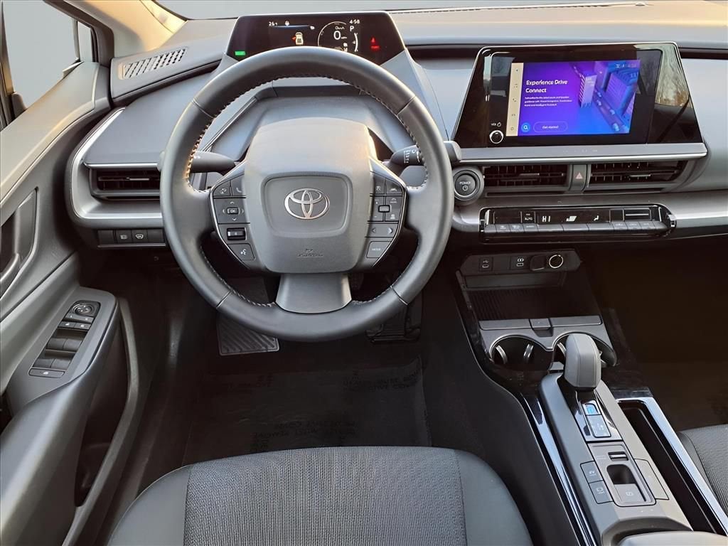 2025 Toyota Prius LE