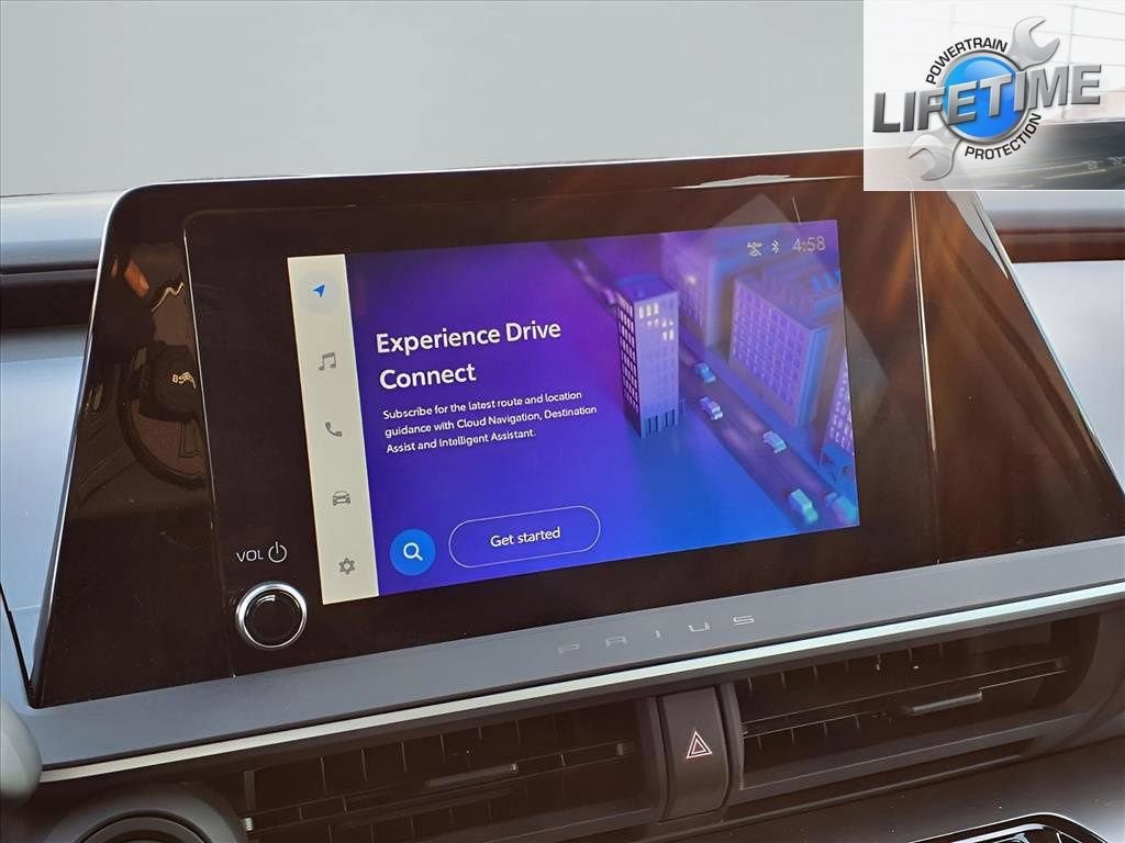 2025 Toyota Prius LE