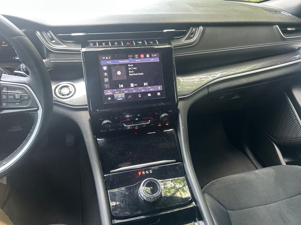 2022 Jeep Grand Cherokee L Altitude