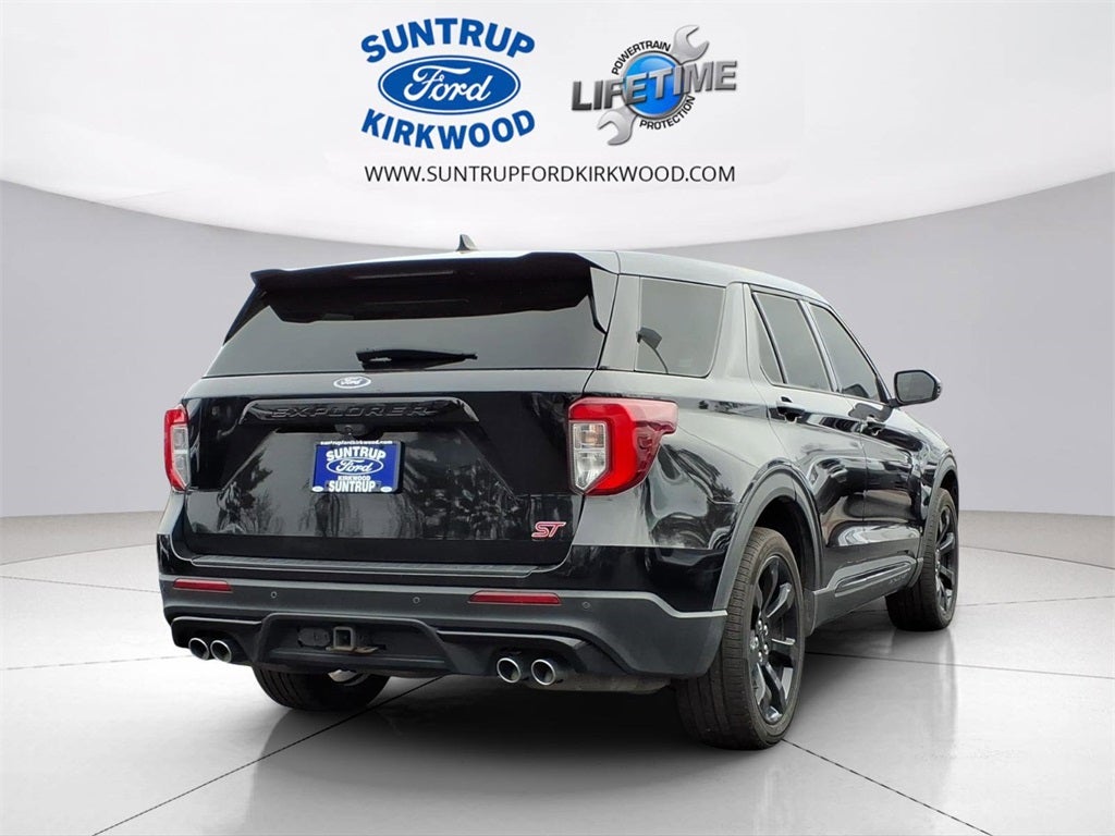 2022 Ford Explorer ST