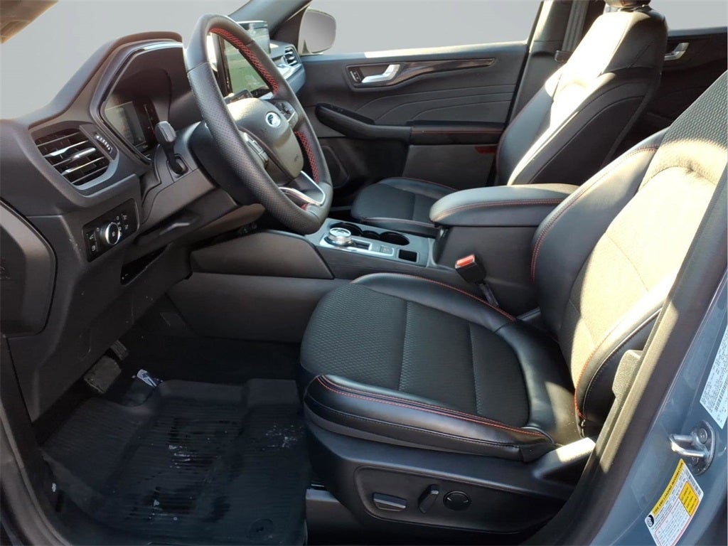 2025 Ford Escape Hybrid ST-Line Select