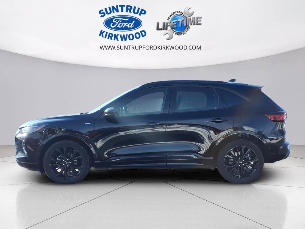 2023 Ford Escape ST-Line Elite