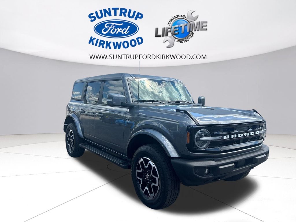 2022 Ford Bronco Outer Banks