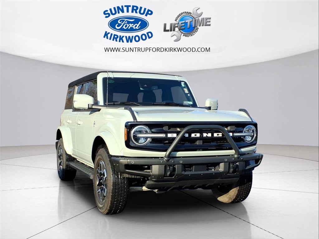 2023 Ford Bronco Outer Banks