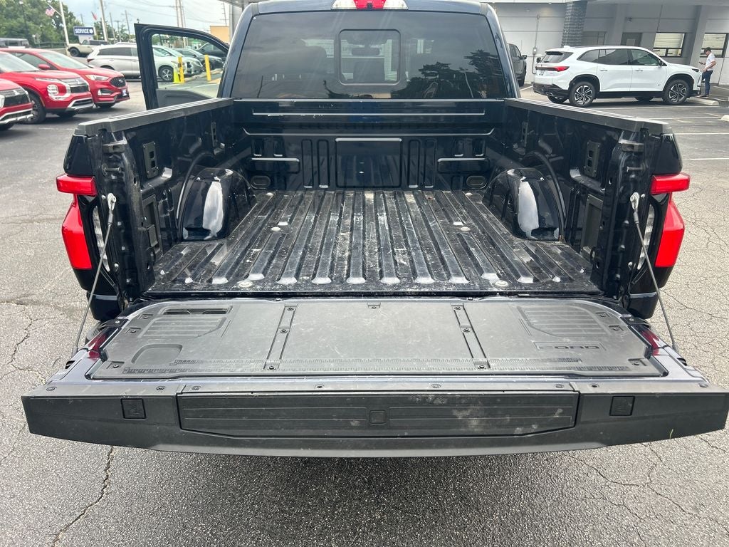 2025 Ford F-150 Lightning Lariat