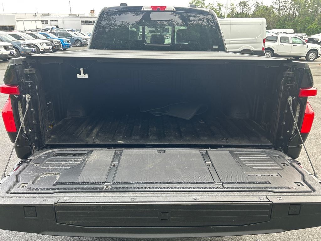 2025 Ford F-150 Lightning Platinum