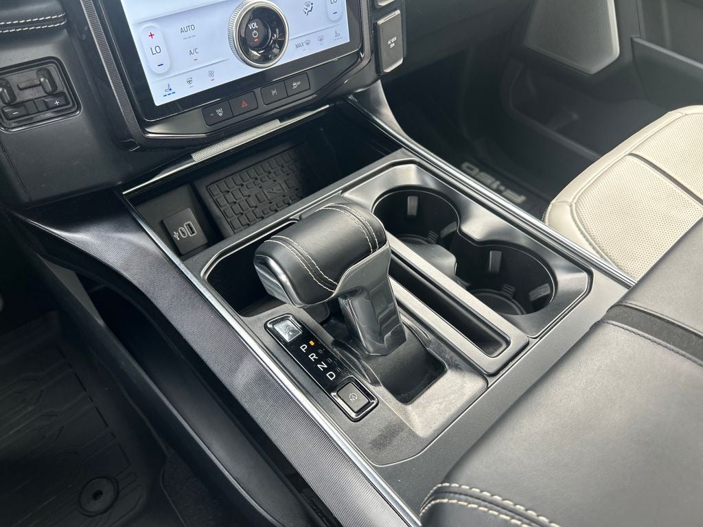 2025 Ford F-150 Lightning Platinum