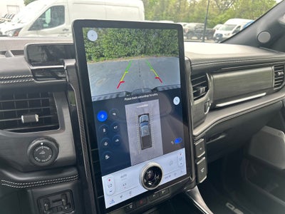 2025 Ford F-150 Lightning Platinum