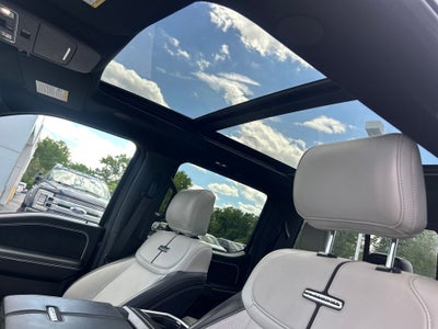 2025 Ford F-150 Lightning Platinum