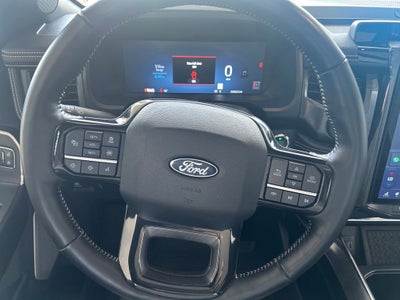 2025 Ford F-150 Lightning Platinum
