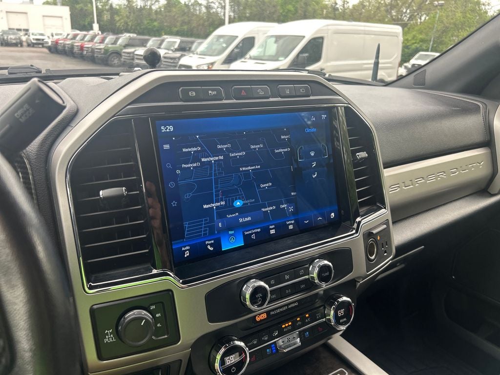 2022 Ford F-350SD Lariat