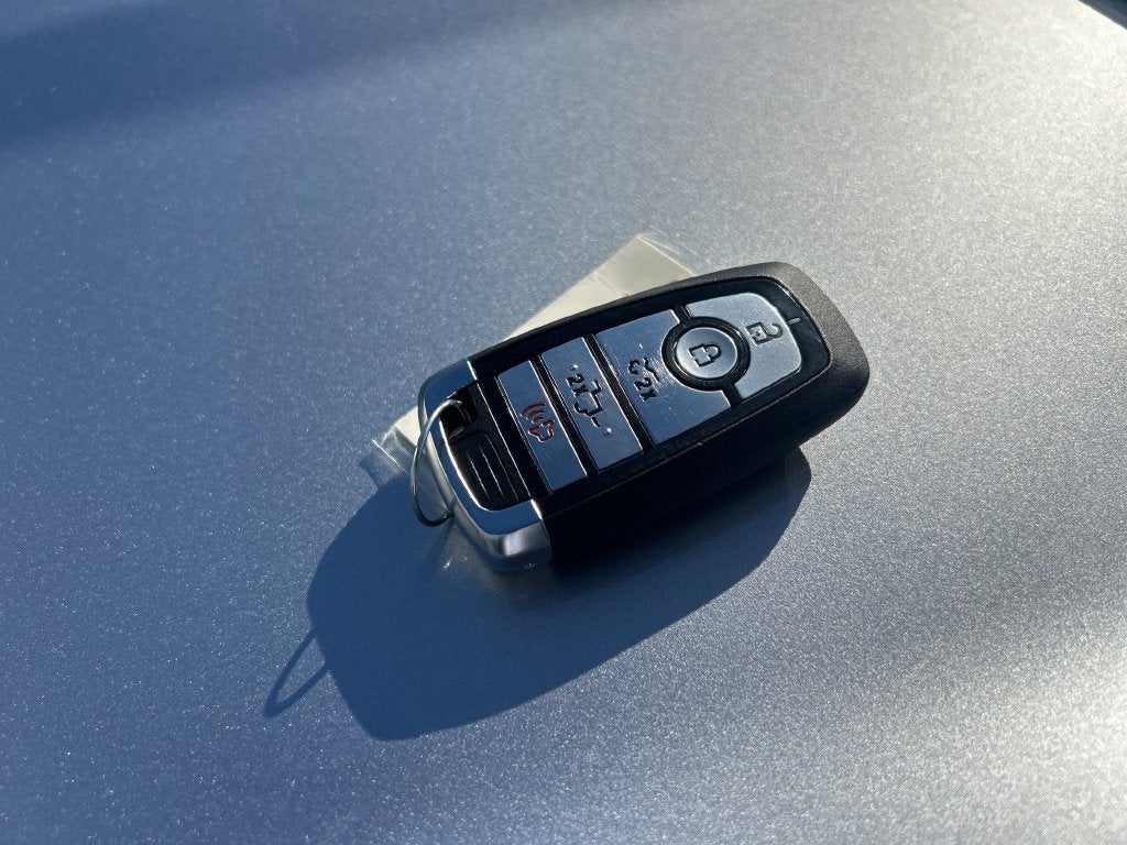 2023 Ford F-150 Lightning XLT