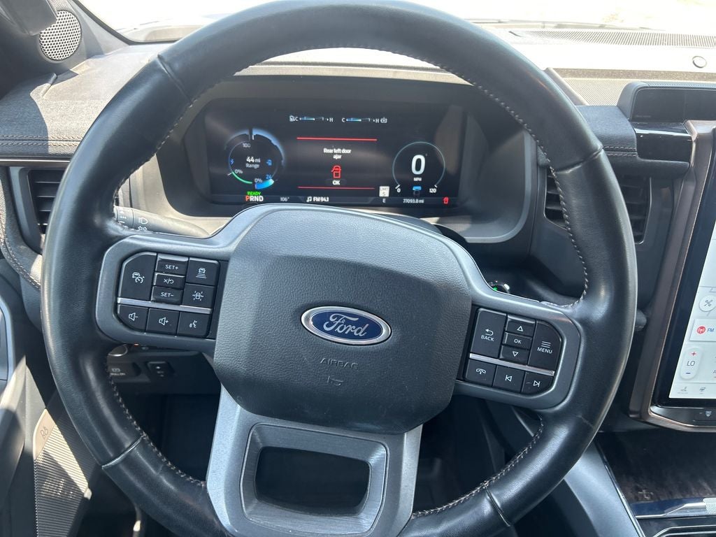2022 Ford F-150 Lightning Lariat