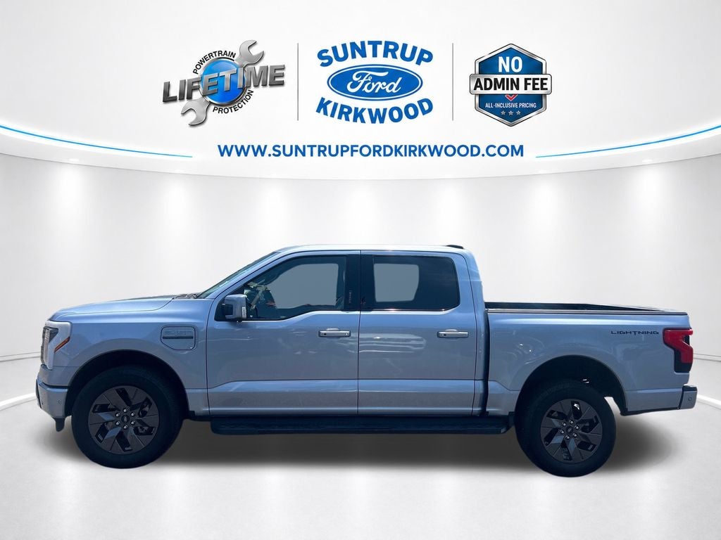 2022 Ford F-150 Lightning Lariat
