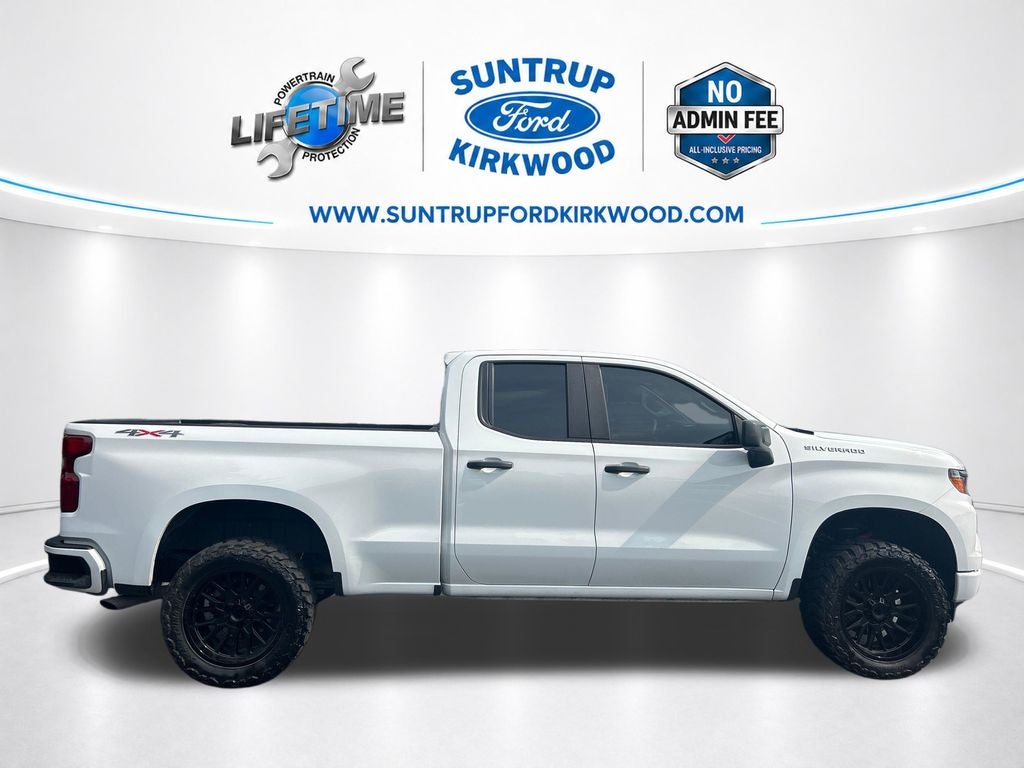 2022 Chevrolet Silverado 1500 Custom