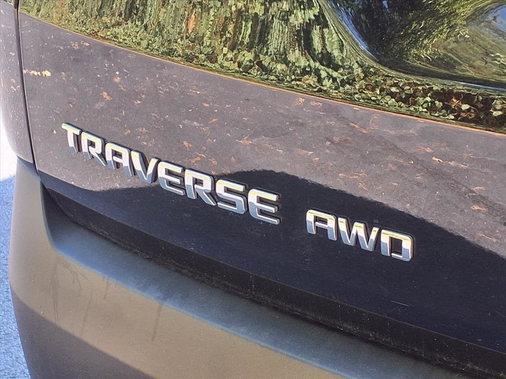 2023 Chevrolet Traverse LT Leather