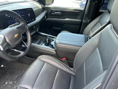2025 Chevrolet Suburban Premier