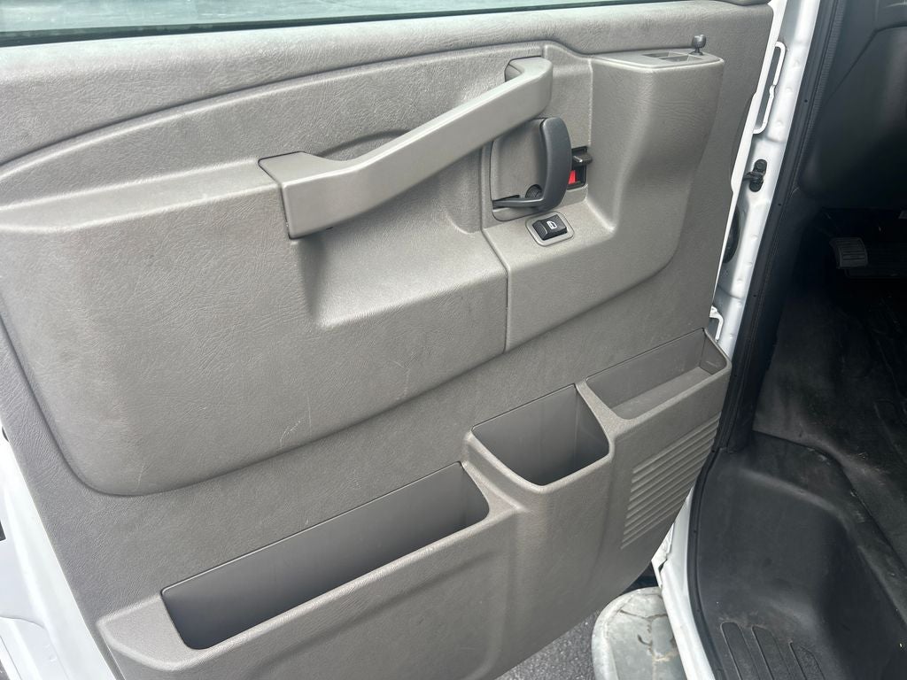 2024 GMC Savana 2500 Work Van