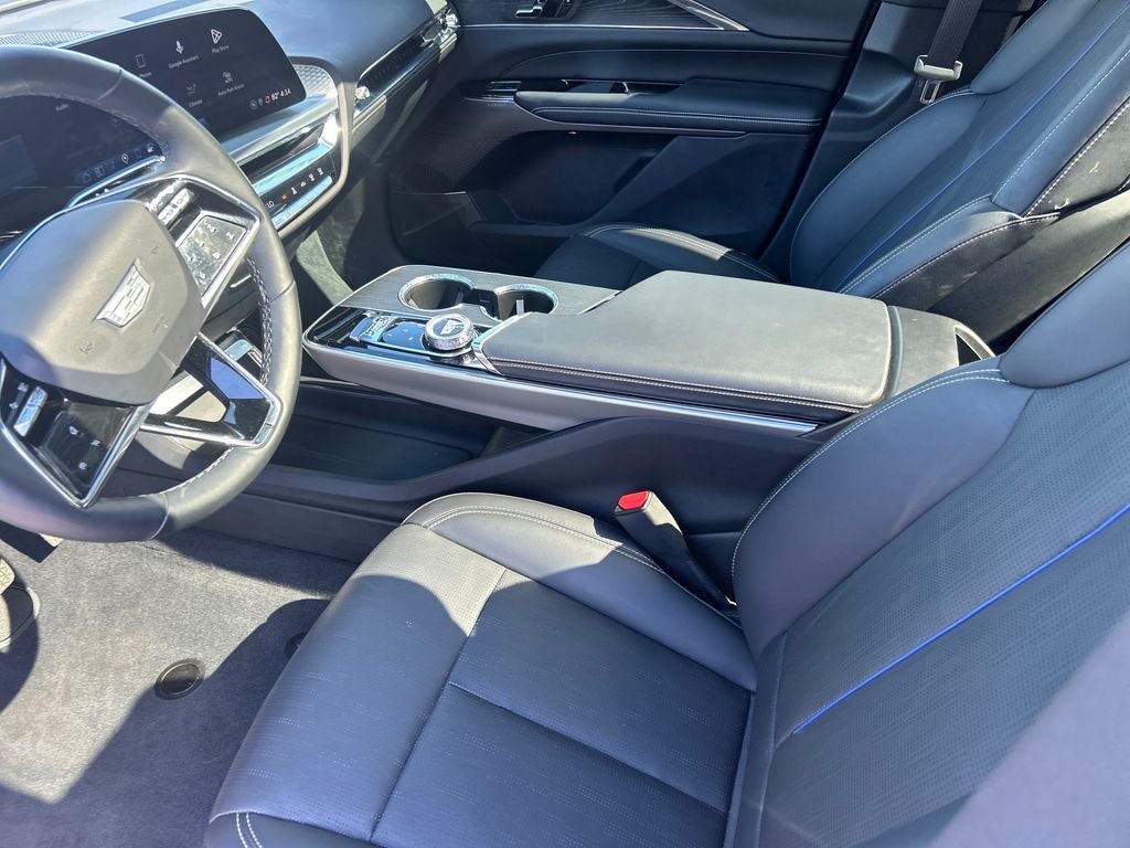 2024 Cadillac LYRIQ Sport