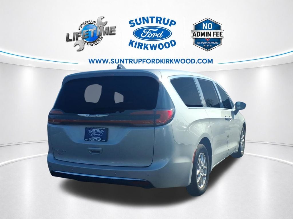 2024 Chrysler Pacifica Touring L
