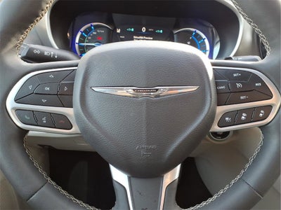 2024 Chrysler Pacifica Hybrid Select