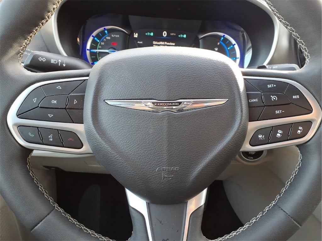 2024 Chrysler Pacifica Hybrid Select